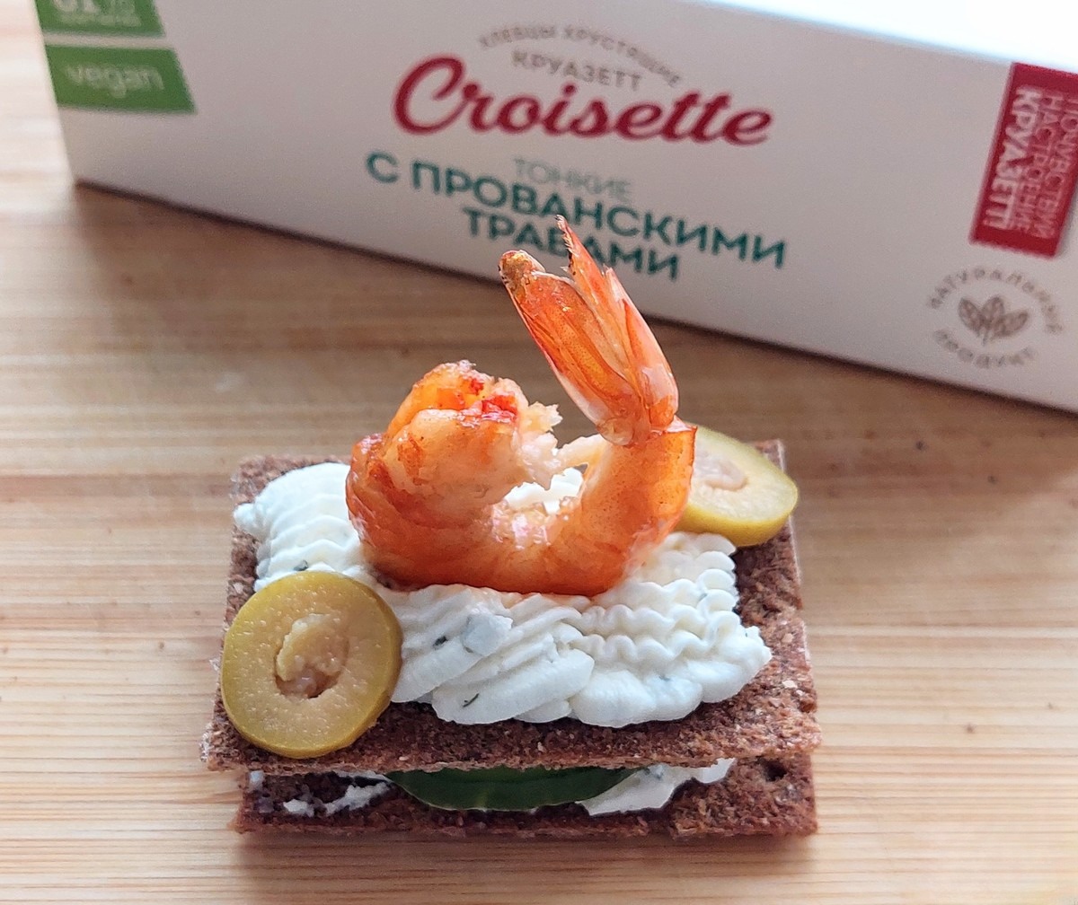 Канапе с креветками и творожным сыром